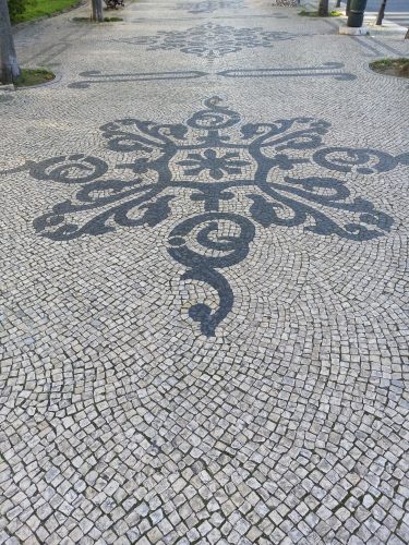 Another spectacular sidewalk art-in-stone in Lisbon!